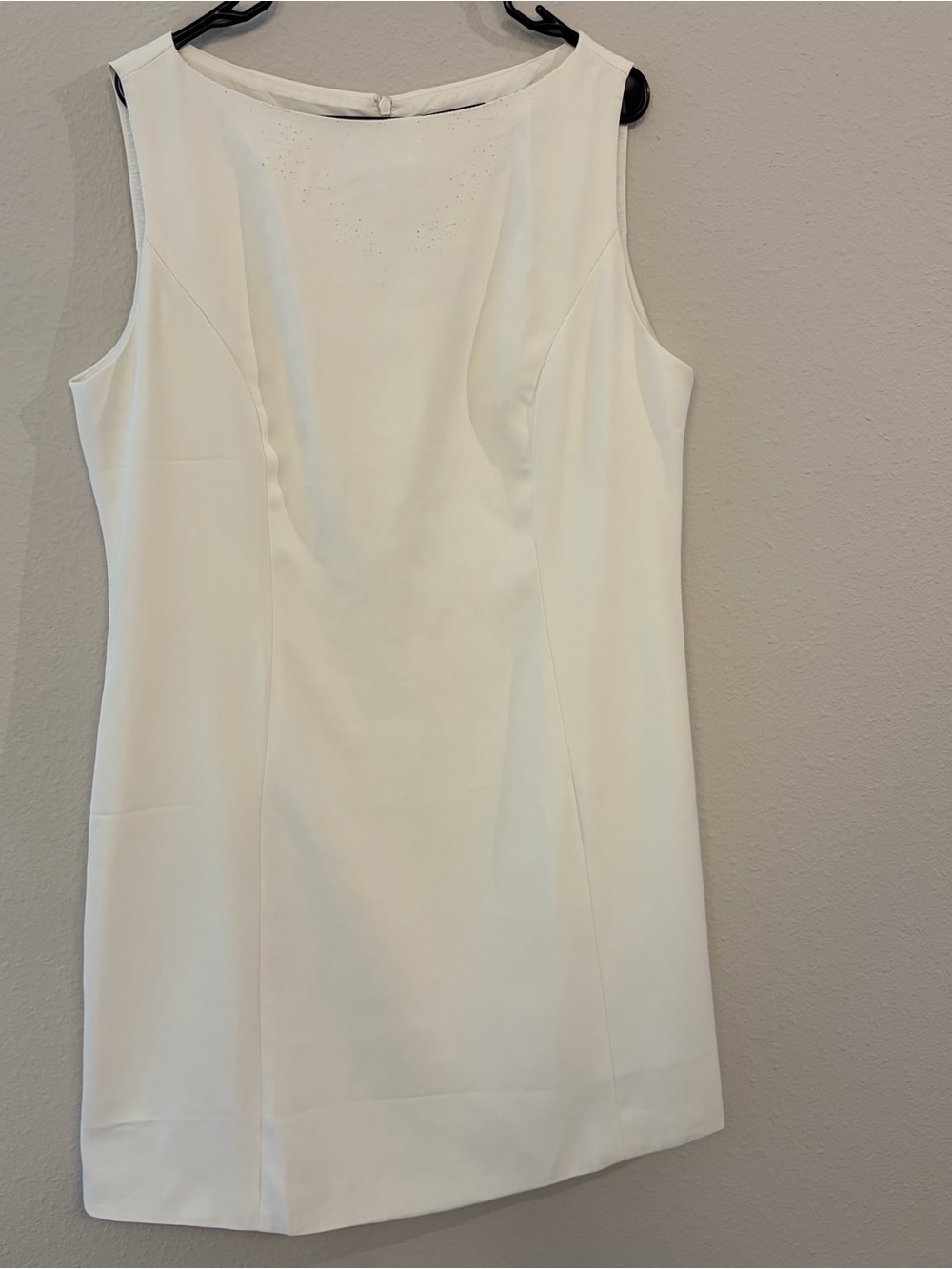 Classic Sleeveless White Shift Dress